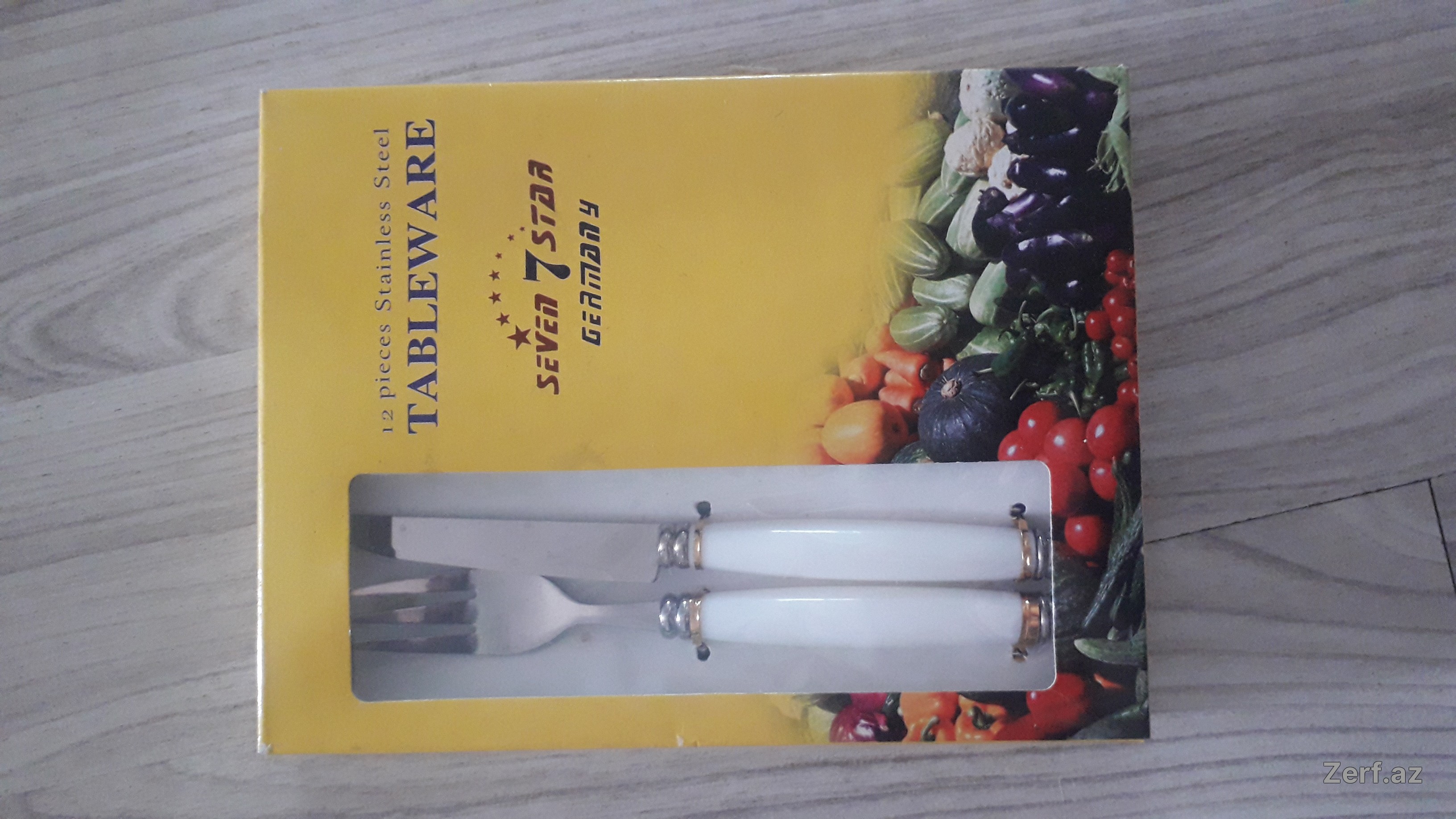 Çəngəl-bıçaq-qaşıq dəsti satılır. — 3
